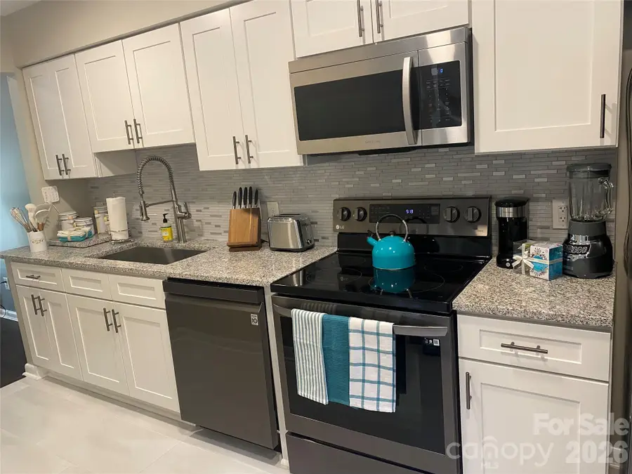 3108 Heathstead Place, Charlotte, NC 28210 - #2