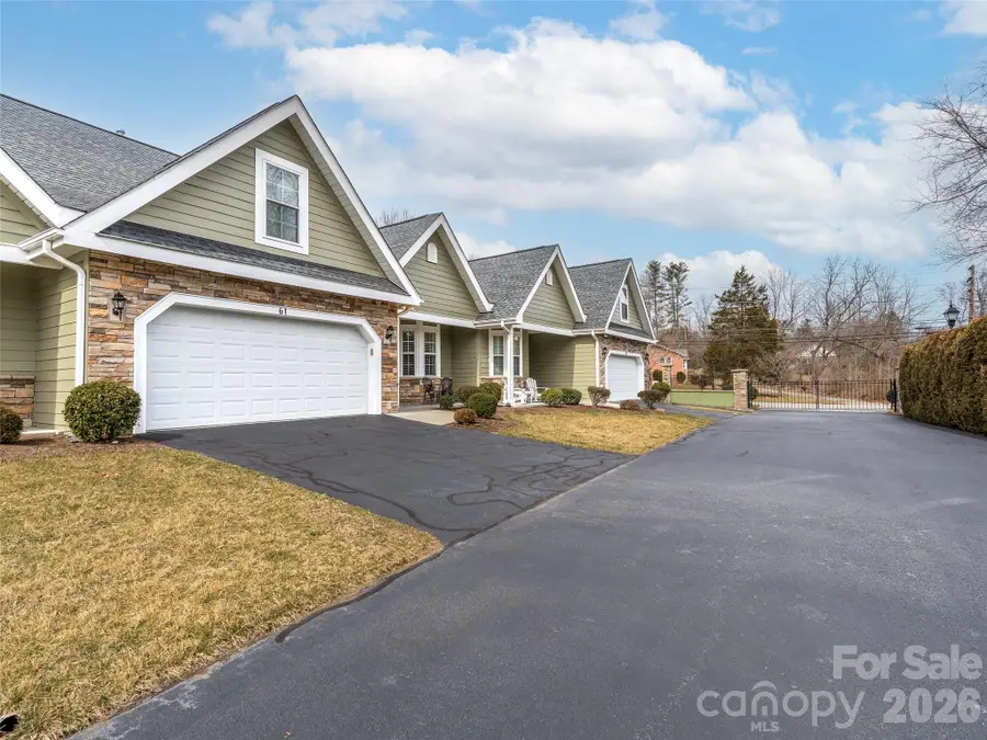61 Blythe Commons Court, Hendersonville, NC 28791 - #2