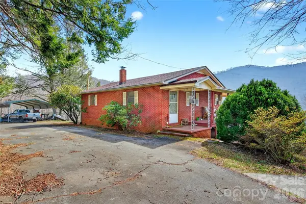 1306 Fork Mountain Road, Bakersville, NC 28705