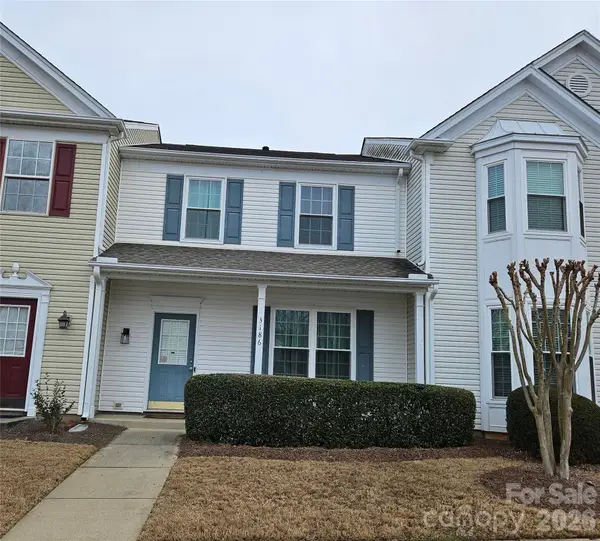 3186 Mannington Drive, Charlotte, NC 28270