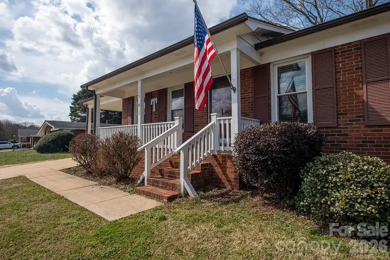102 Wendover Drive, Lincolnton, NC 28092 - #2