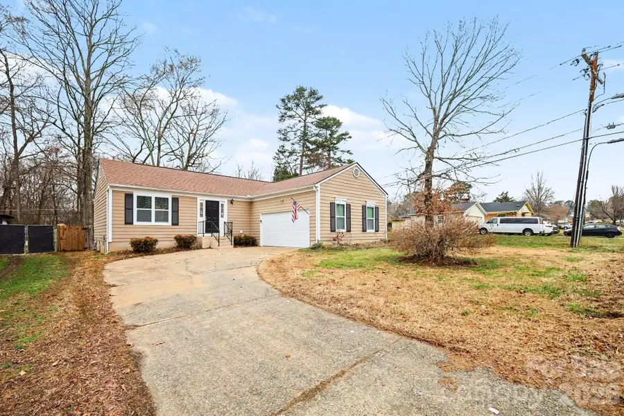 6027 Running Deer Road, Charlotte, NC 28214 - #2