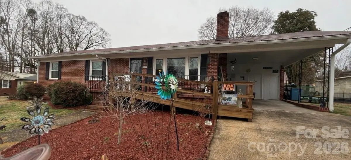 503 9th Avenue Sw, Conover, NC 28613 - #1