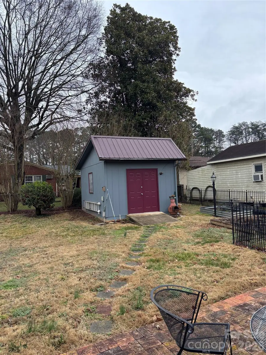 503 9th Avenue Sw, Conover, NC 28613 - #3