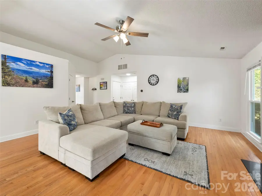 989 Thorncrest Court, Fletcher, NC 28732 - #2