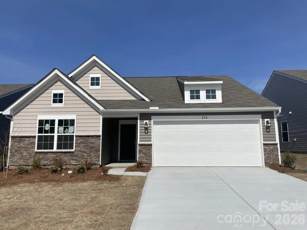252 W 18th Street, Kannapolis, NC 28081 - #1