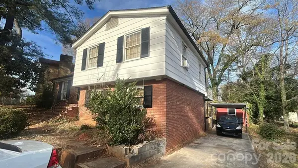 1100 Penrose Lane, Charlotte, NC 28217