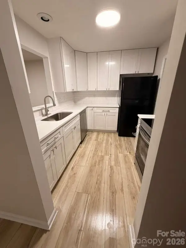 9037 J M Keynes Drive, Charlotte, NC 28262