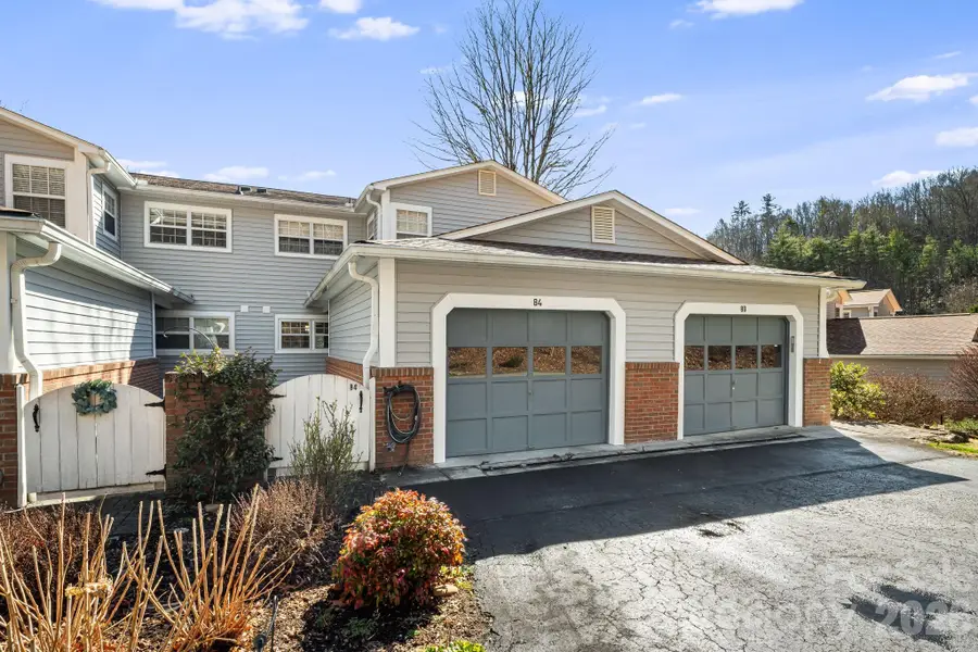 84 Lakeview Court, Brevard, NC 28712 - #3