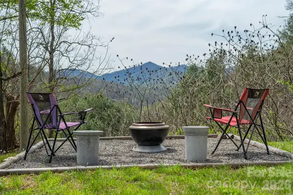 1274 Little Pine Road, Marshall, NC 28753