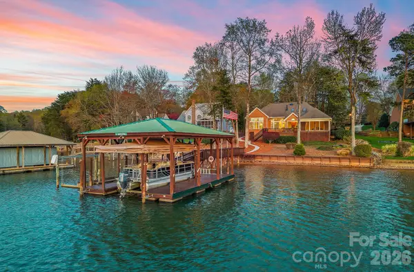 124 Hunter Spring Lane, Mooresville, NC 28117