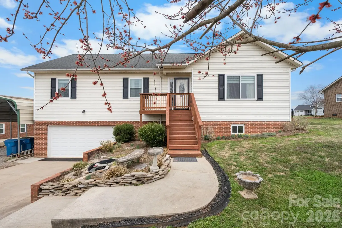 4820 Wordsworth Circle, Conover, NC 28613 - #1