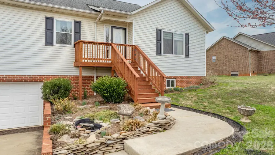 4820 Wordsworth Circle, Conover, NC 28613 - #3