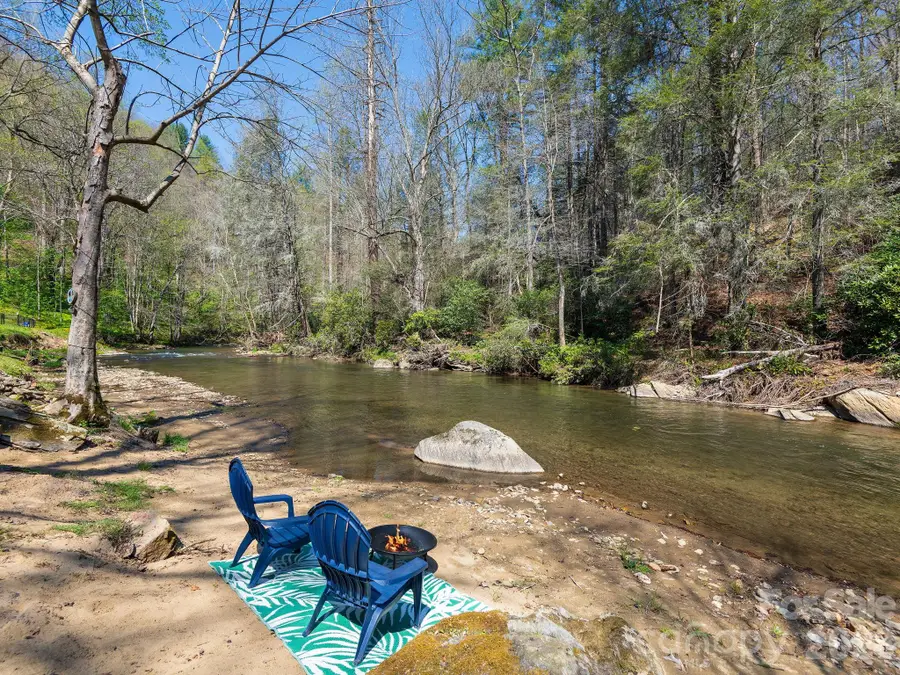 228 White Oak Road, Waynesville, NC 28785 - #3