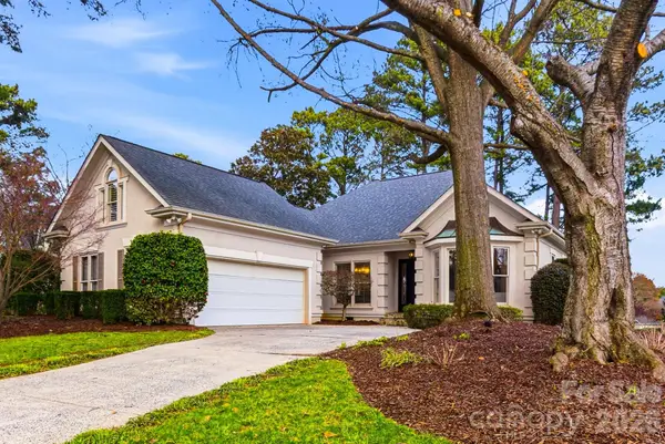 17206 Players Ridge Drive, Cornelius, NC 28031