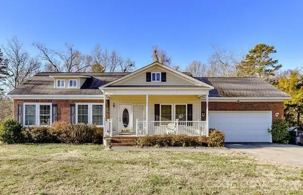 6228 Vernedale Road, Charlotte, NC 28212