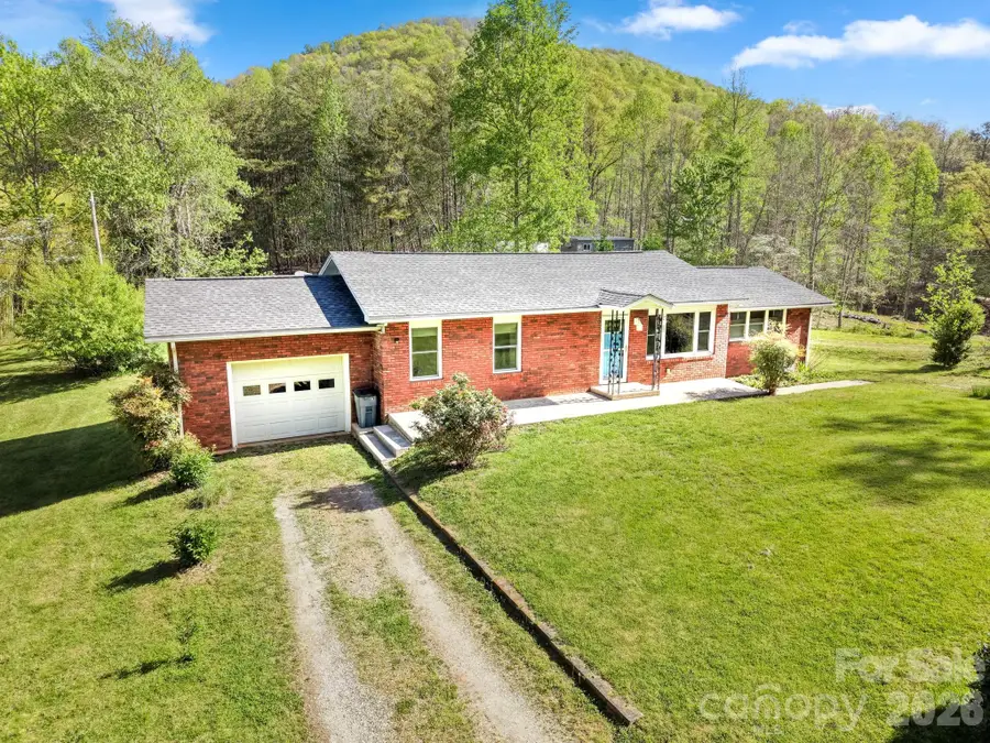 154 Cactus Lane, Franklin, NC 28734 - #3