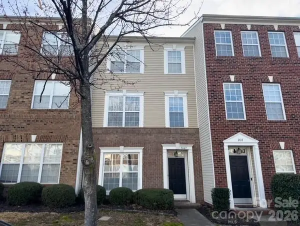 2009 Cambridge Beltway Drive, Charlotte, NC 28273