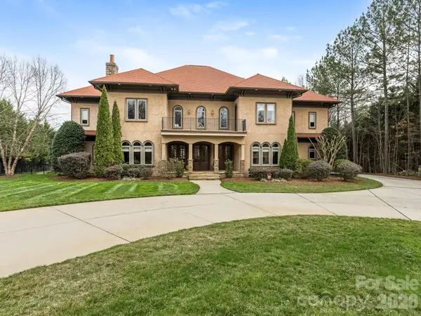 9205 Woodhall Lake Drive, Waxhaw, NC 28173