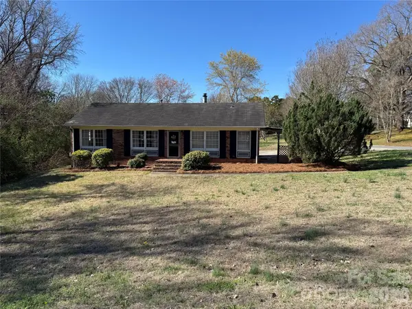 708 E John Street, Matthews, NC 28105