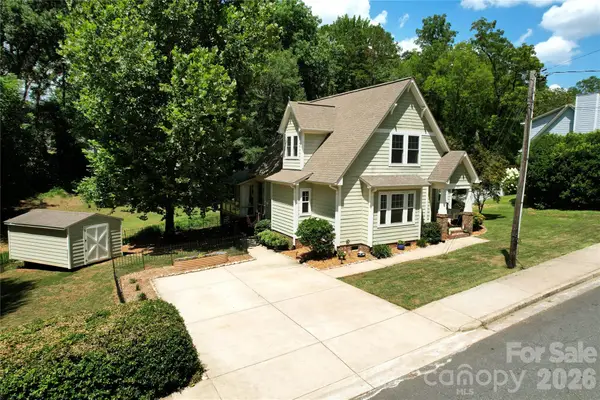 206 W Woodrow Avenue, Belmont, NC 28012