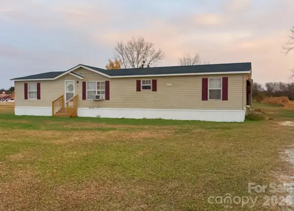 332 Best Road, Whiteville, NC 28472