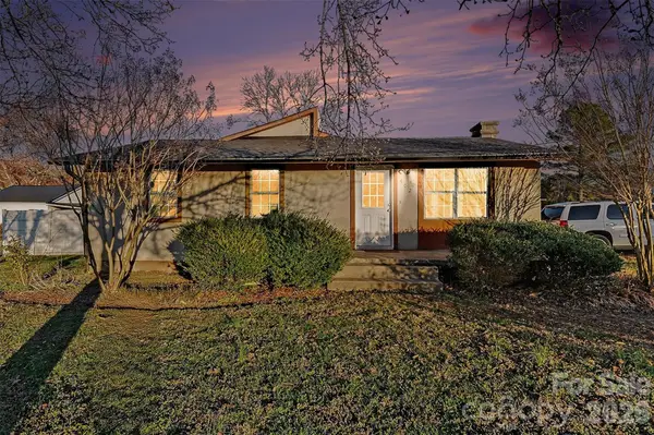 402 Shinnville Road, Mooresville, NC 28115