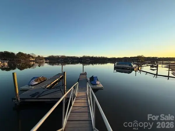 20139 Rainbow Circle, Cornelius, NC 28031