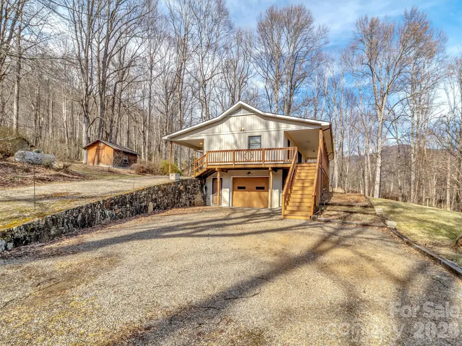 122 Vinewood Drive, Waynesville, NC 28786 - #3