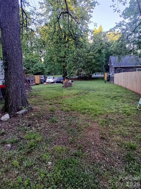 2307 Kennesaw Drive, Charlotte, NC 28216