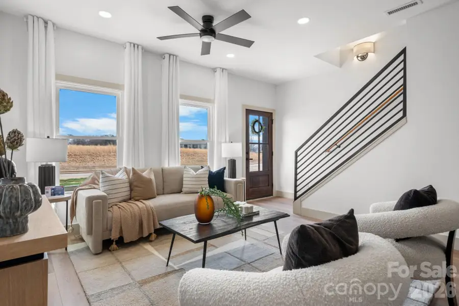 2117 24th Street Lane Se, Hickory, NC 28602 - #2