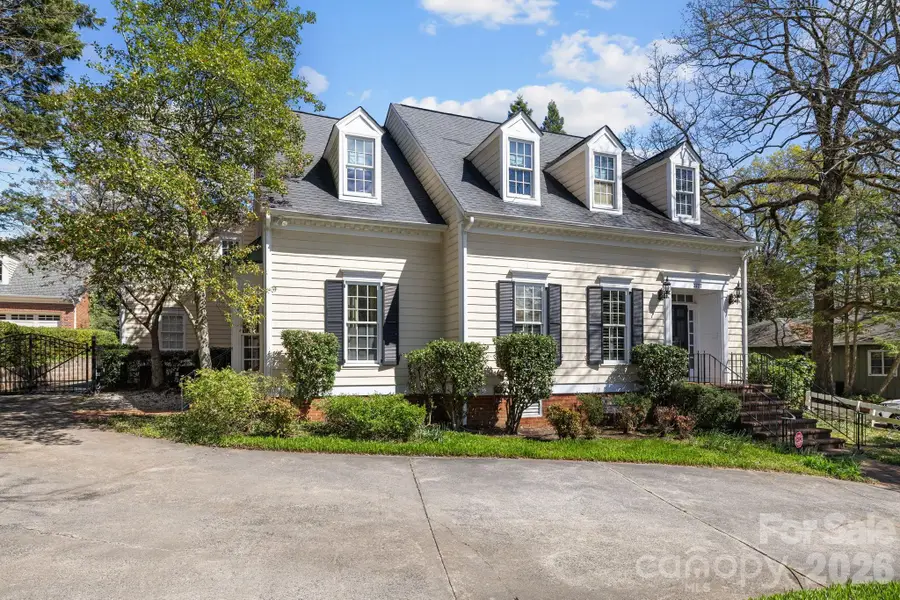 2727 Hampton Avenue, Charlotte, NC 28207 - #2