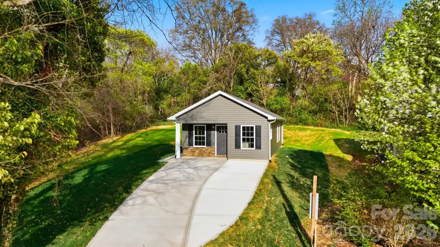 844 5th Avenue Sw, Hickory, NC 28602 - #3