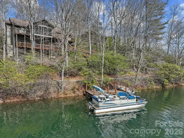 306 S Sequoyah Lane, Brevard, NC 28712