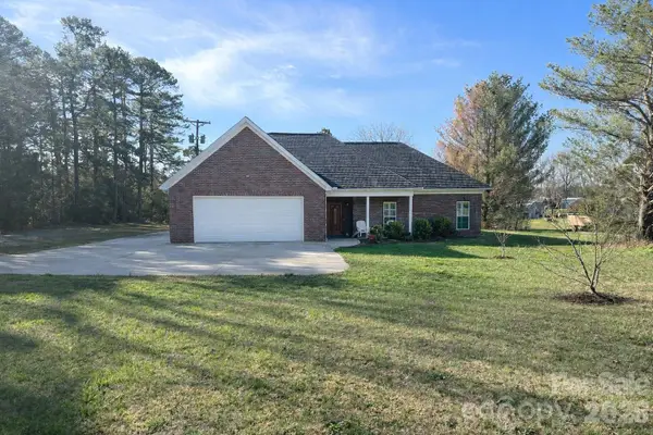140 Huffstetler Lake Road, Dallas, NC 28034