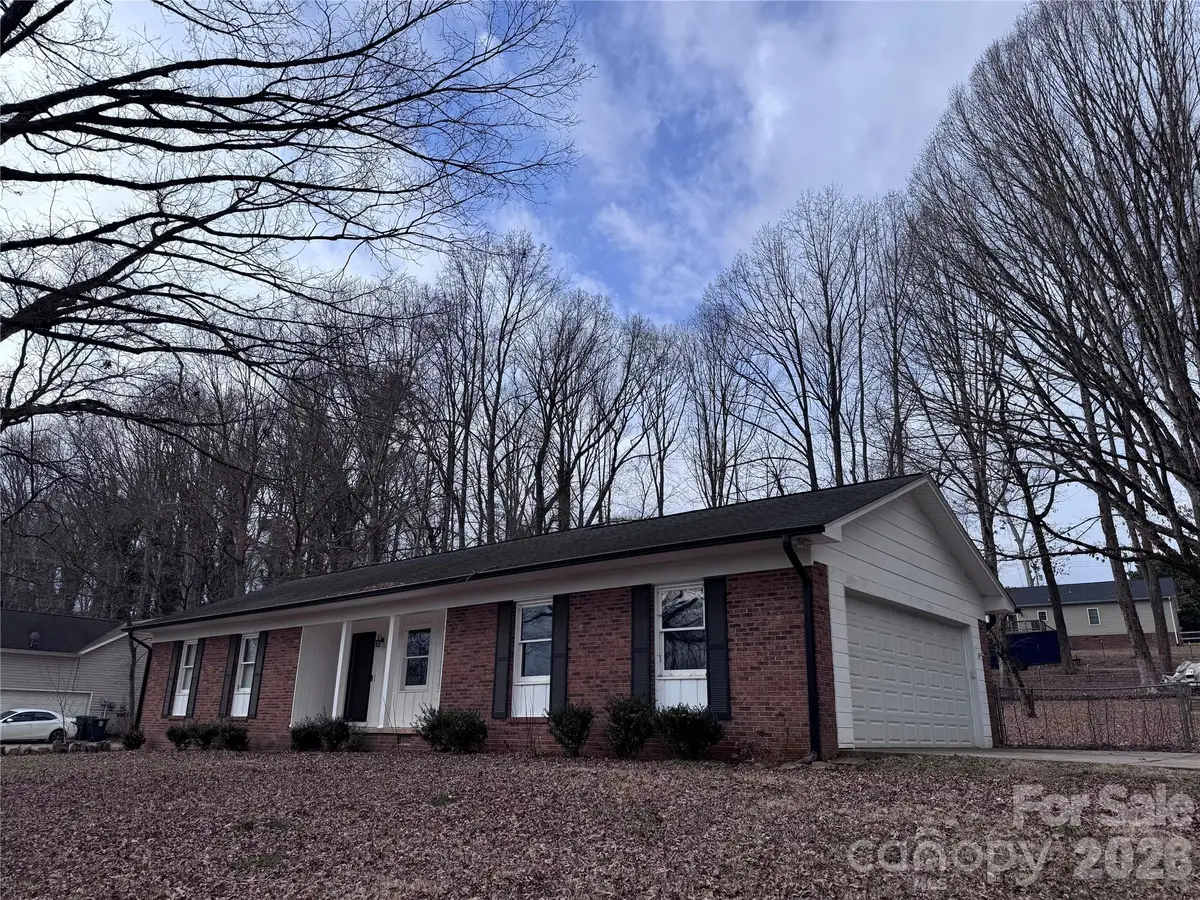 1511 Old Carriage Drive, Newton, NC 28658 - #1