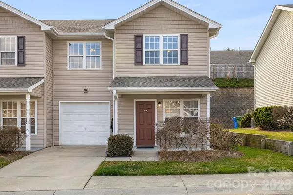 49 Farington Circle, Fletcher, NC 28732