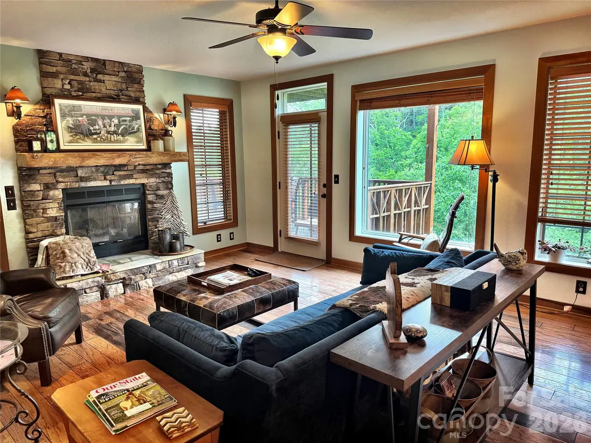 222 Creekside Way #D201, Burnsville, NC 28714 - #1