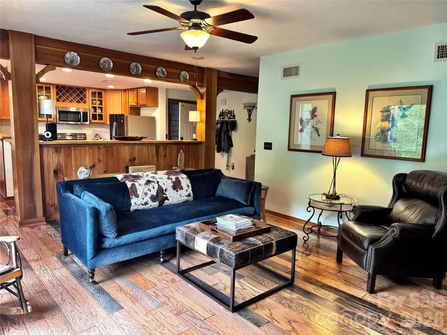 222 Creekside Way #D201, Burnsville, NC 28714 - #3