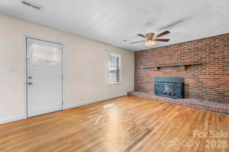 228 Holly Street, Hudson, NC 28638 - #3