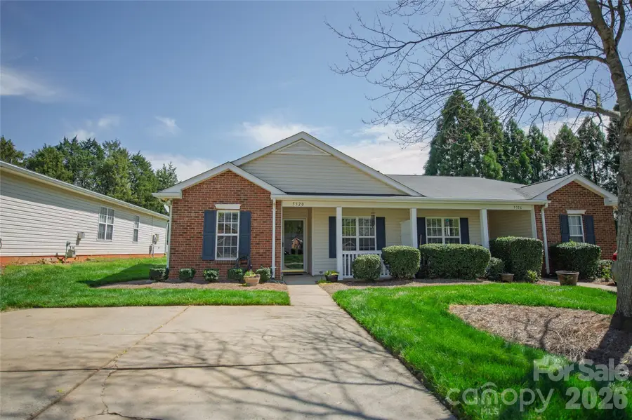 5320 Harris Cove Drive, Charlotte, NC 28269 - #2