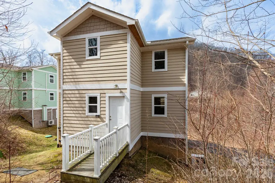 14 Lila Lane, Clyde, NC 28721 - #2