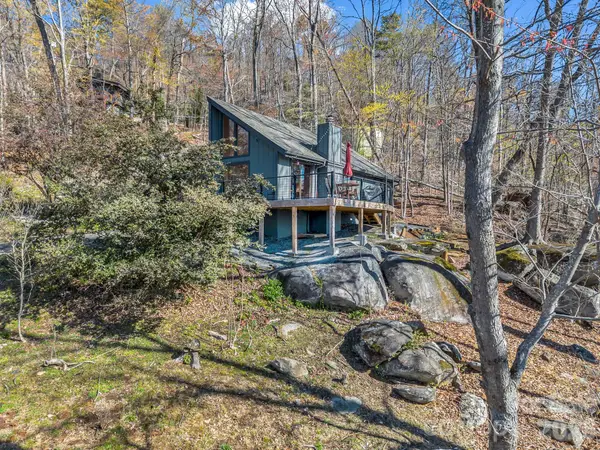 456 Youngs Mountain Drive, Lake Lure, NC 28746