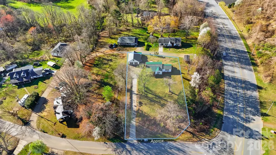 1406 Walt Arney Road Sw, Lenoir, NC 28645 - #3