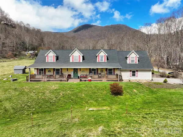 371 Ned Cove Road, Waynesville, NC 28785