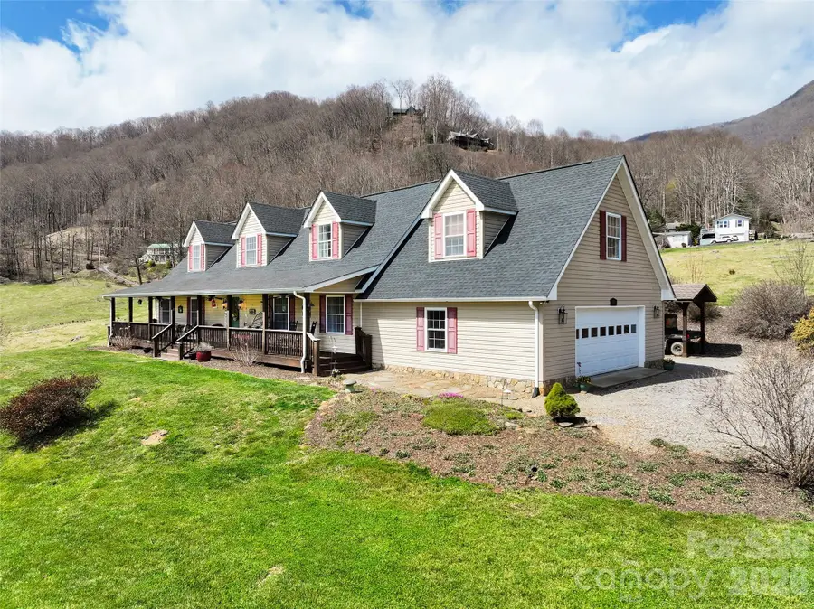 371 Ned Cove Road, Waynesville, NC 28785 - #2