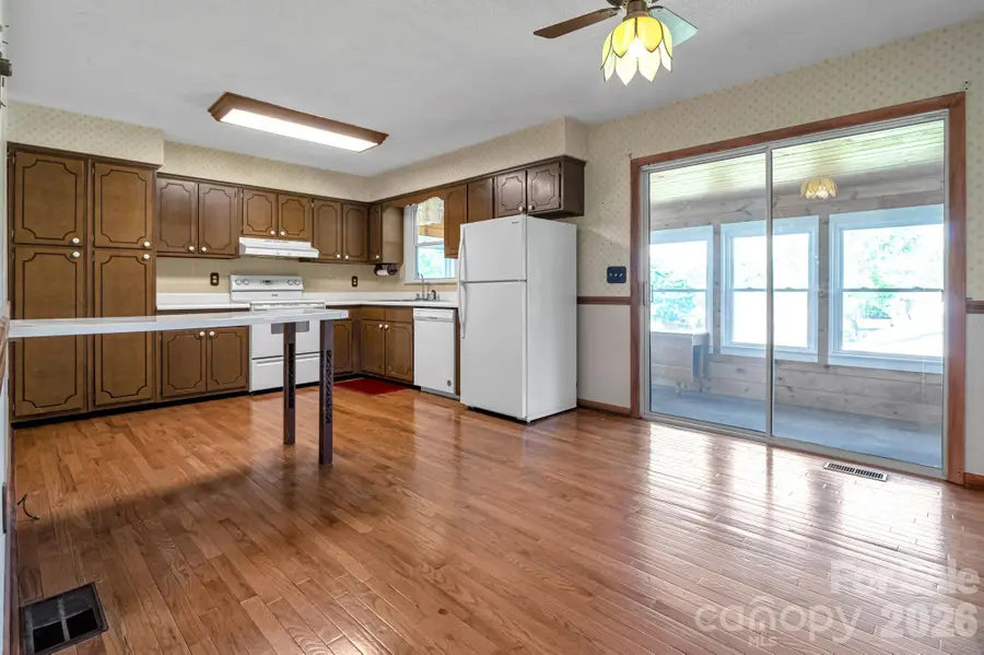 167 Mount Carmel Road, Asheville, NC 28806 - #2