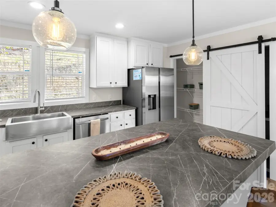 512 Hutch Mountain Road, Fletcher, NC 28732 - #3