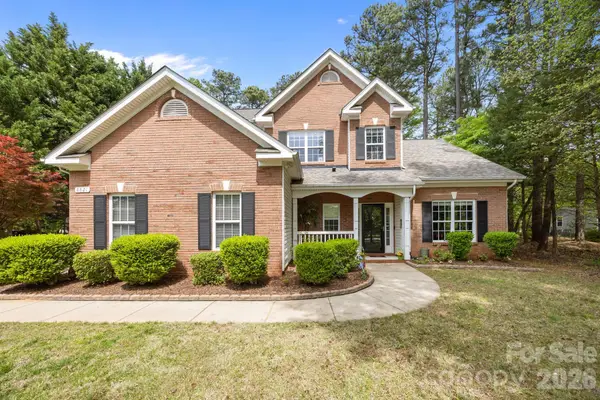 8821 Hambright Road, Huntersville, NC 28078