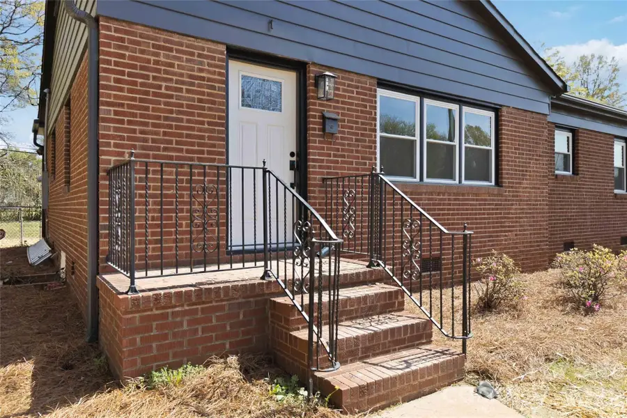 3609 Eastway Drive, Charlotte, NC 28205 - #3